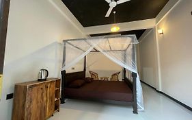 Thiliz Place